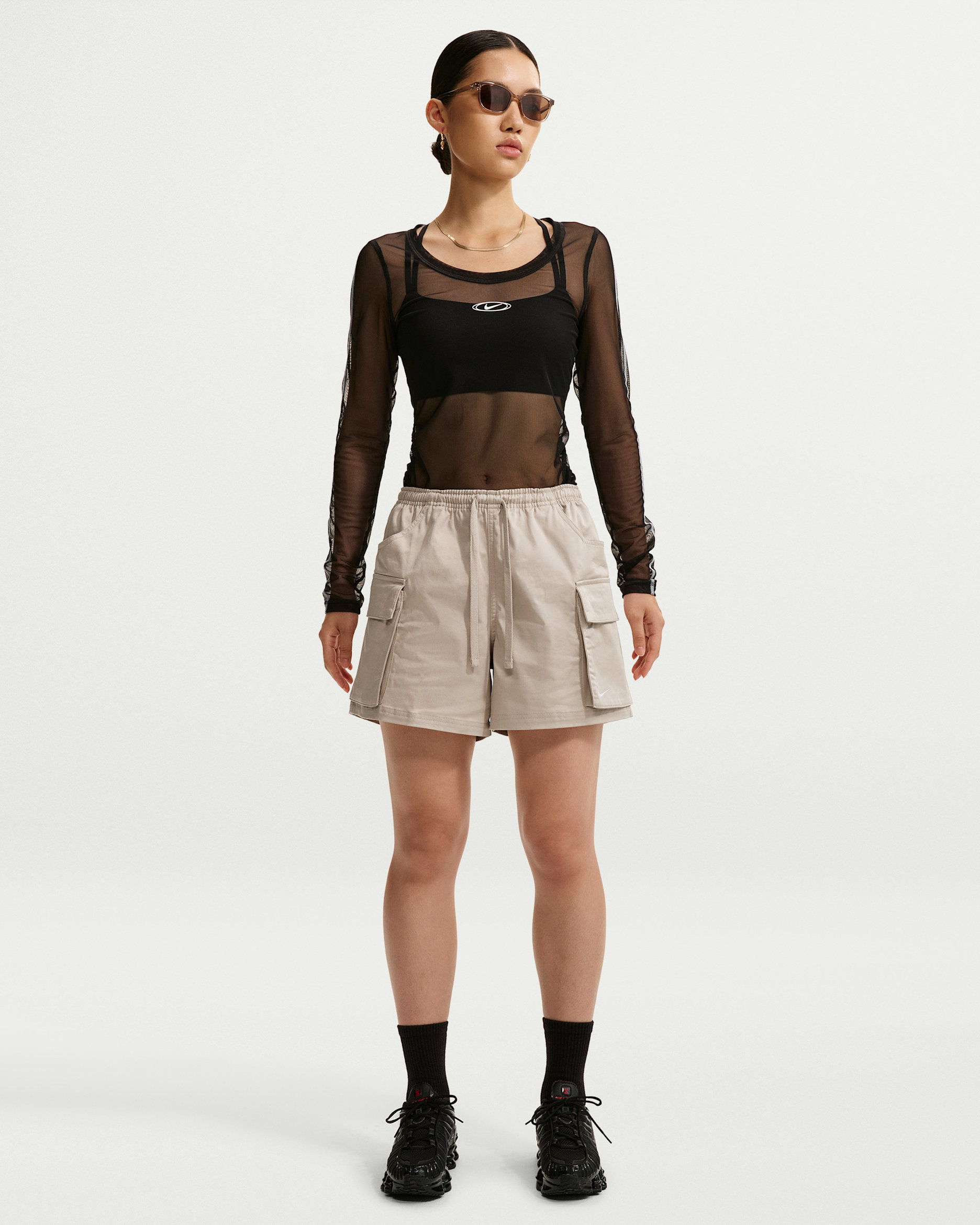 Nike Sportswear Women's Loose Mid-Rise Woven Cargo Shorts. Nike ID